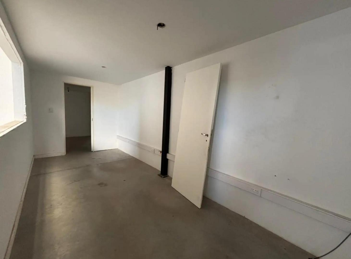 Foto de Galpón en venta en Fisherton, imagen 4