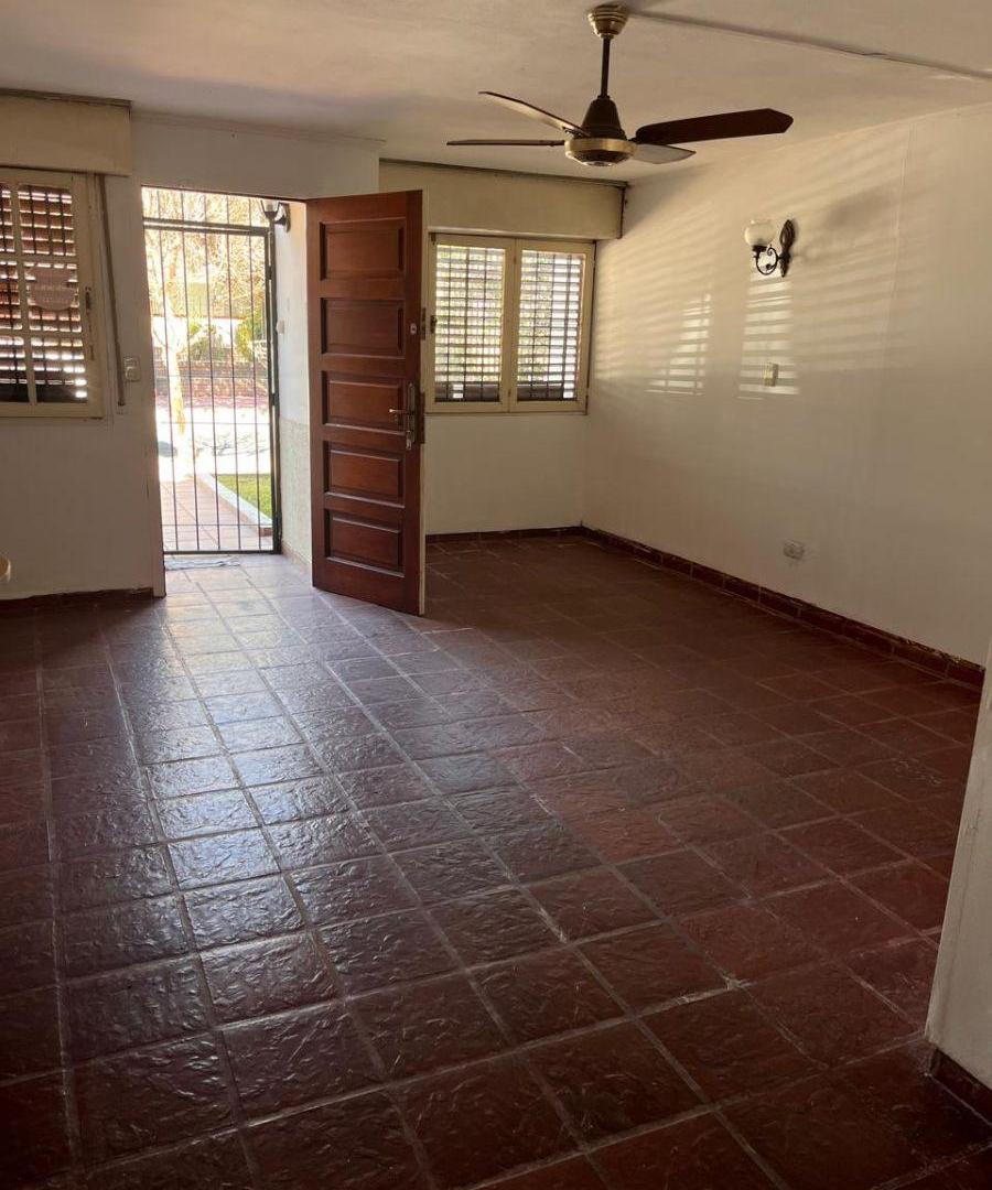 Foto de Alquiler de casa a tres cuadras de Rafaél Núñez, con pileta 4, imagen 5