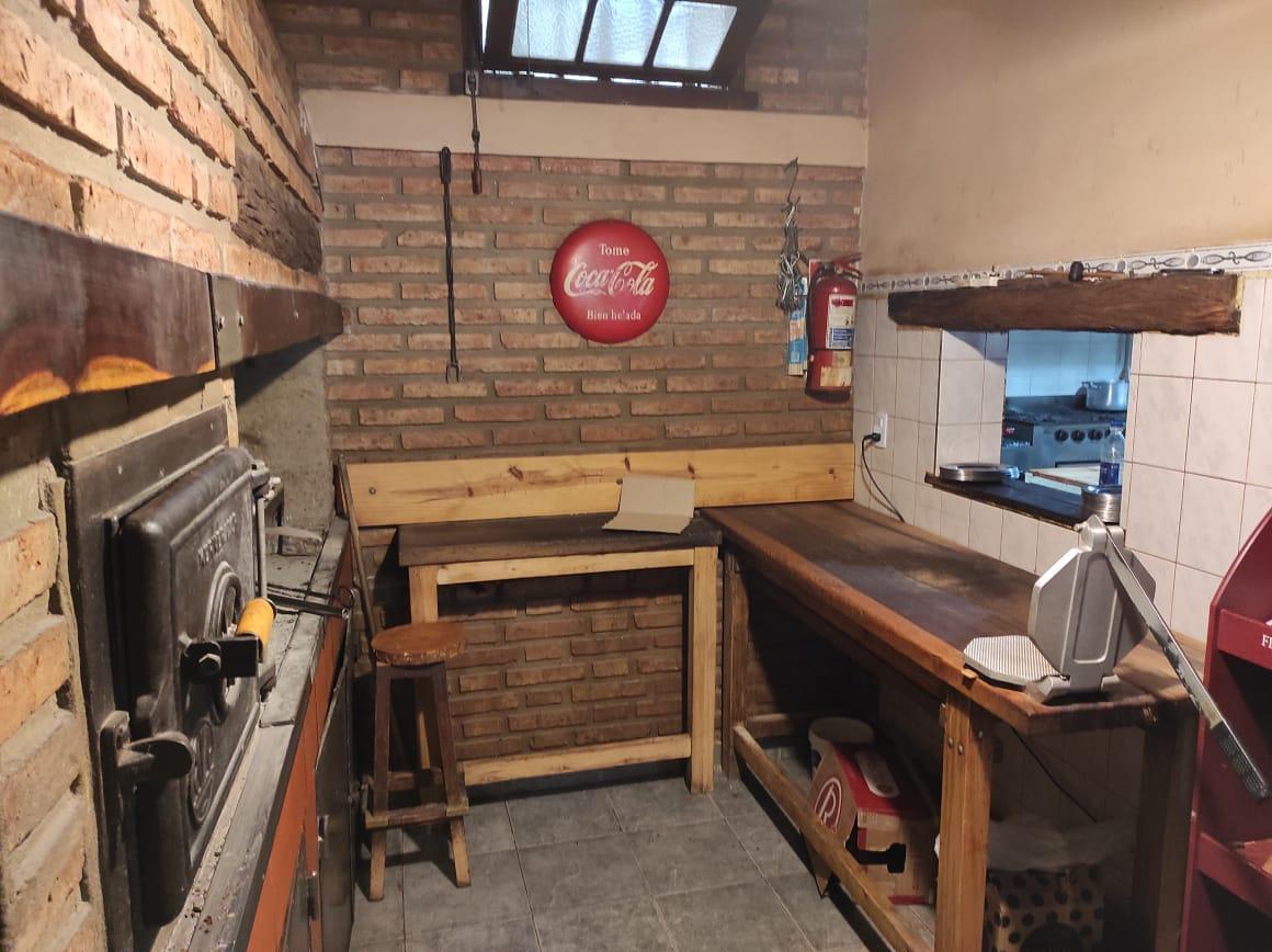 Venta de Reconocido Local Comercial en B° Centro - Capilla del Monte (01 - 487) 4