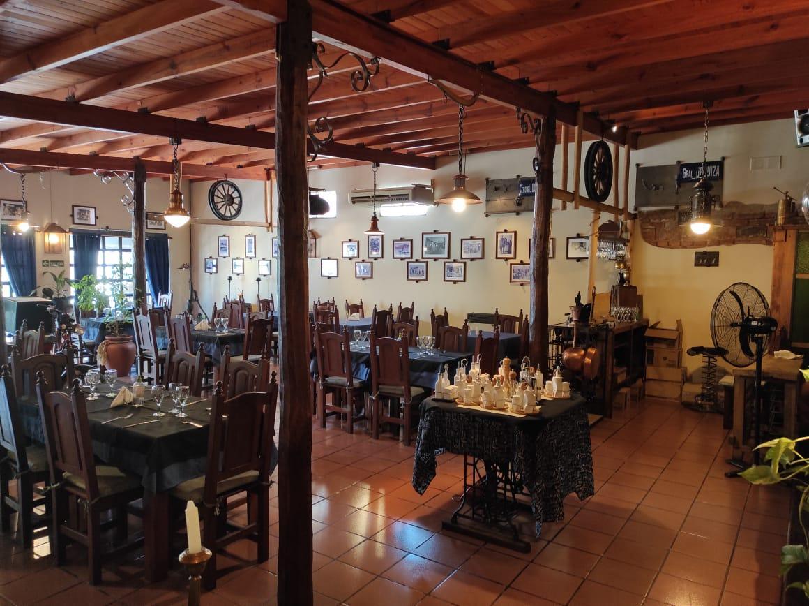 Venta de Reconocido Local Comercial en B° Centro - Capilla del Monte (01 - 487) 5