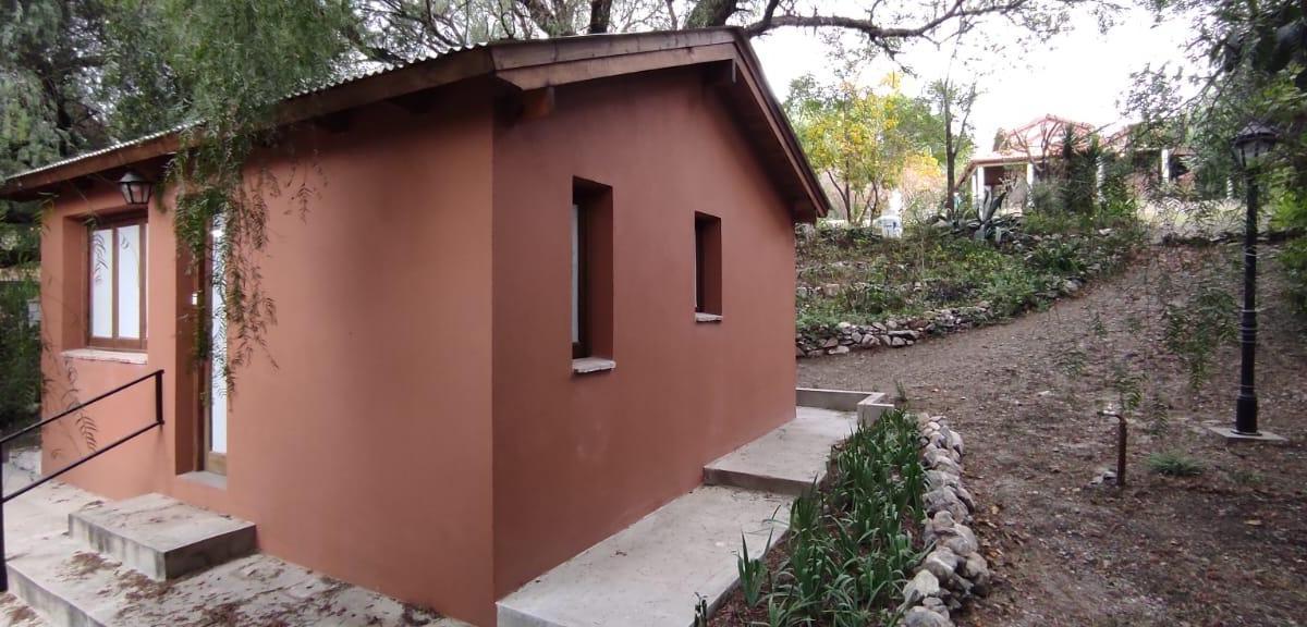 ¡Nuevo Precio! Espléndido Chalet con Local y Vista Al Cerro Uritorco (01 - 476) 3
