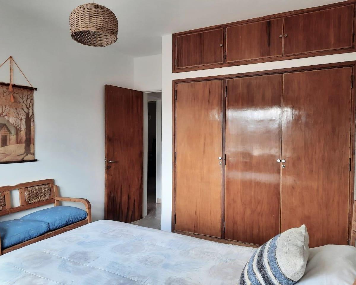 Magnífica Propiedad: Casa, Local y Dpto. B° Centro, Capilla del Monte (01 - 517) 2