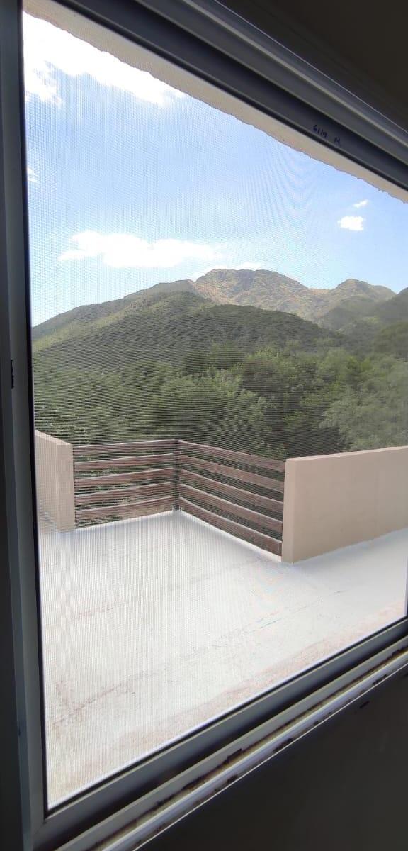 Propiedad con Bellísima Vista Al Cerro, B° La Toma (01 - 551) 5