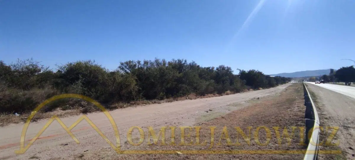 ¡Los mejores terrenos con inmejorable ubicación comercial! Ruta Nacional n° 38, Capilla del Monte. 2