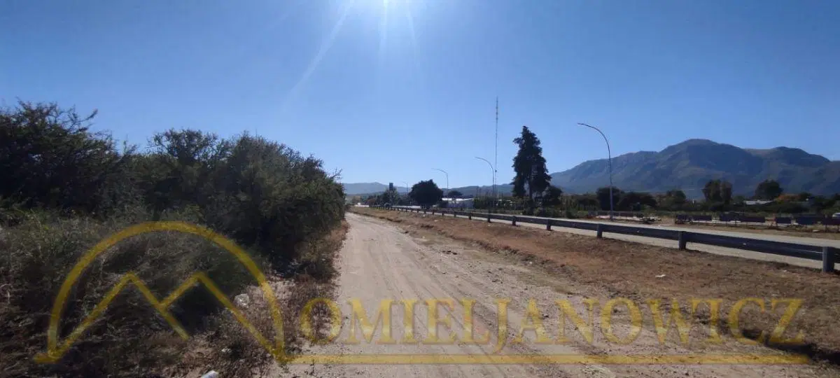¡Los mejores terrenos con inmejorable ubicación comercial! Ruta Nacional n° 38, Capilla del Monte. 5