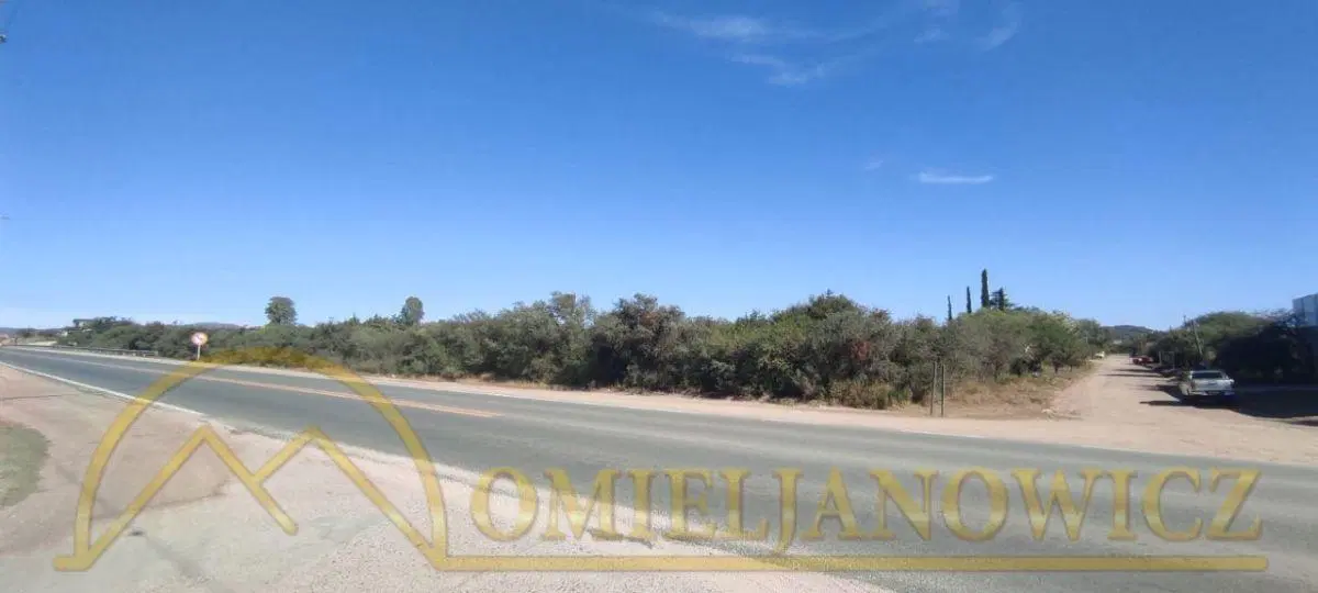 ¡Los mejores terrenos con inmejorable ubicación comercial! Ruta Nacional n° 38, Capilla del Monte. 3