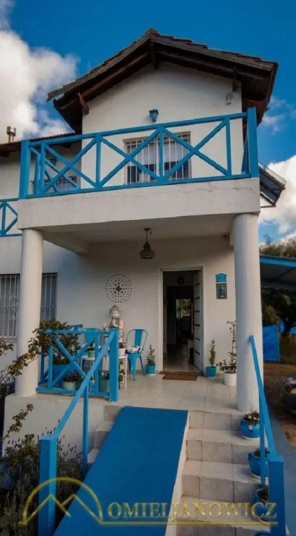 Impecable propiedad con vista Los Cerros, en zona residencial de B° Villa Cielo, Capilla del Monte ( 4