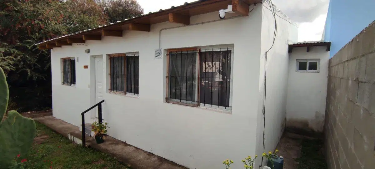 Propiedad impecable en excelente ubicación, sobre Av. Principal de Los Cocos, Sierras de Córdoba. 4