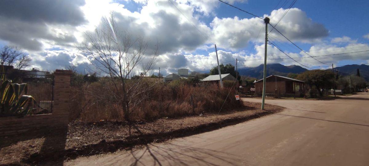 Hermoso Terreno Esquina En B° El Zapato, Capilla Del Monte.