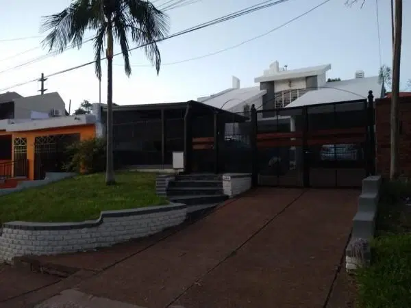CASA EN CALLE JUAN BAEZ AL 800 2