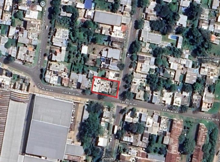 Casa + local  a refaccionar en ESQUINA a una cuadra de ALMAFUERTE 1