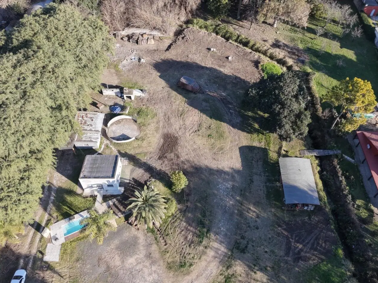 AMPLIO LOTE CON OFICINA Y DEPOSITO EN ALQUILER O VENTA EN AVENIDA ALMAFUERTE 3