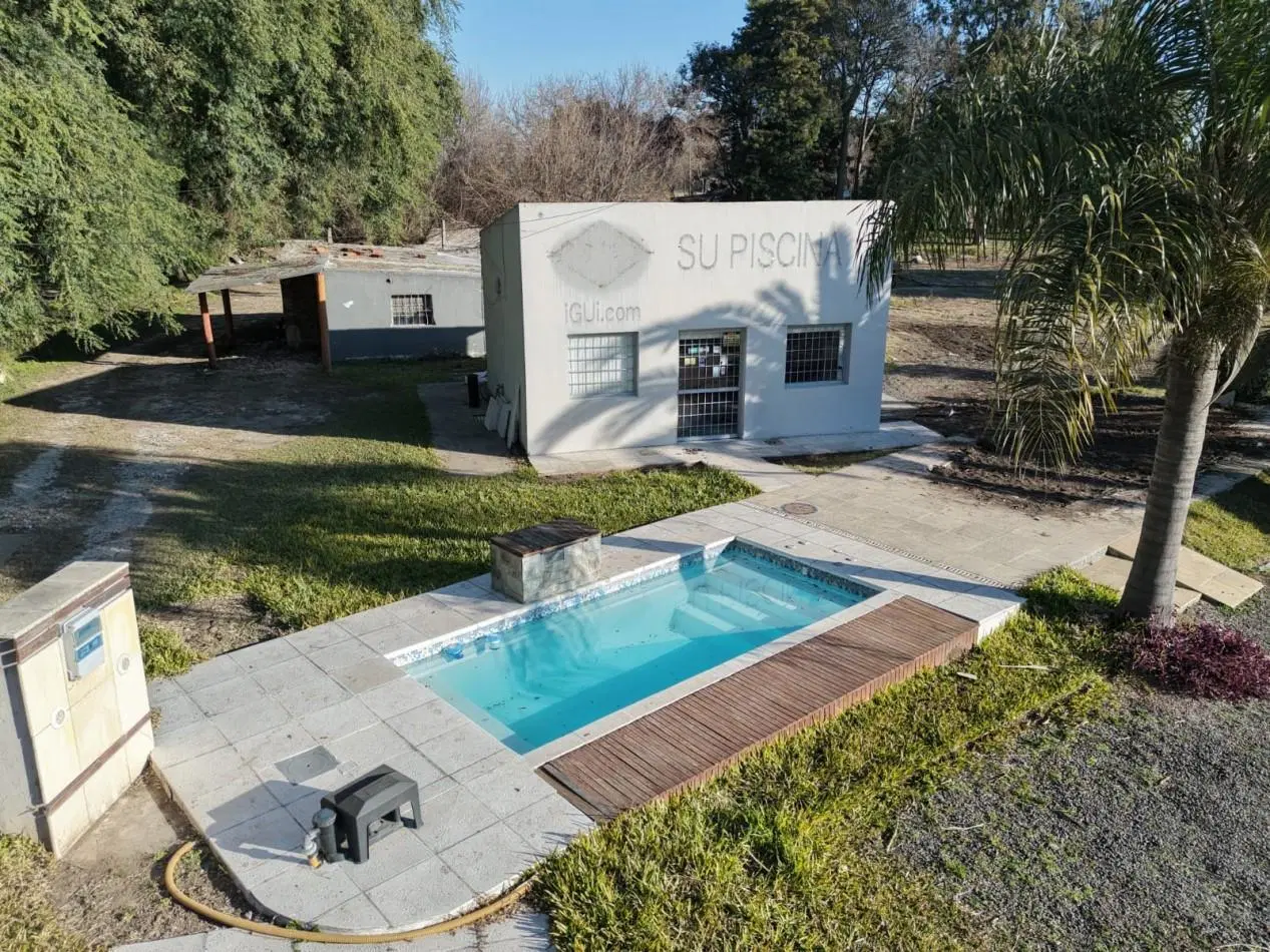 AMPLIO LOTE CON OFICINA Y DEPOSITO EN ALQUILER O VENTA EN AVENIDA ALMAFUERTE 5