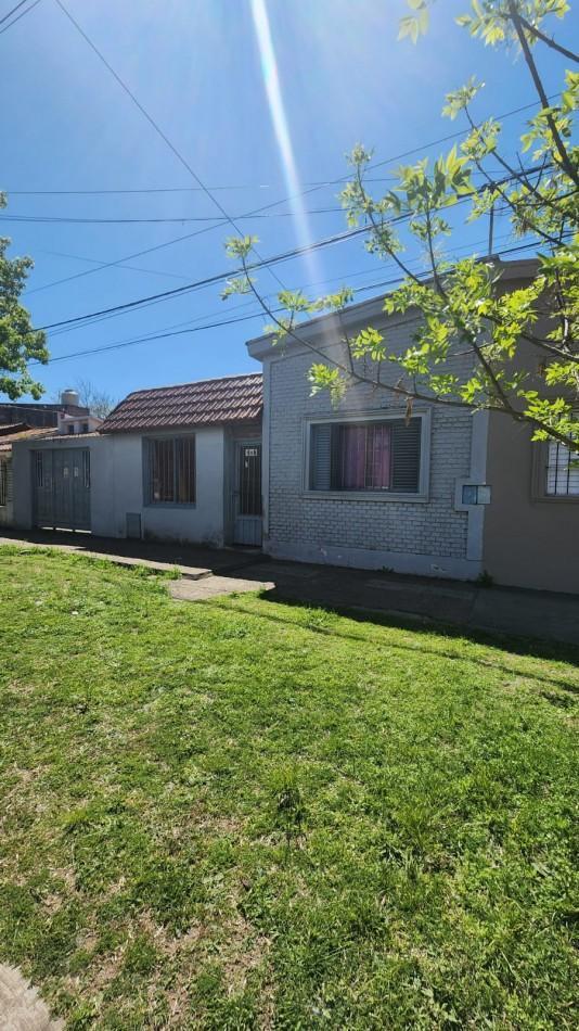 Foto de CASA EN VENTA EN CALLE LOPEZ Y PLANES, imagen 1