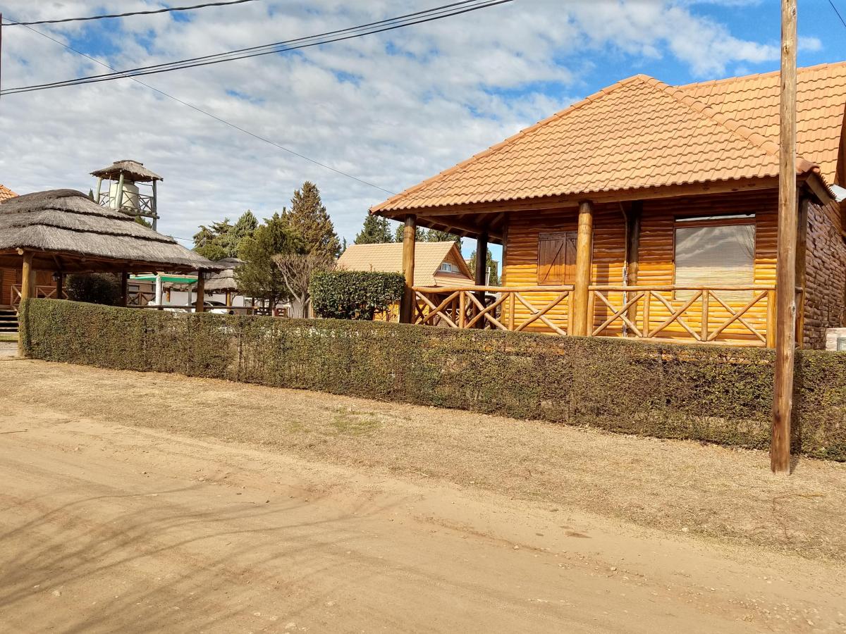 Complejo de Cabañas con Pileta Climatizada en Nono 5