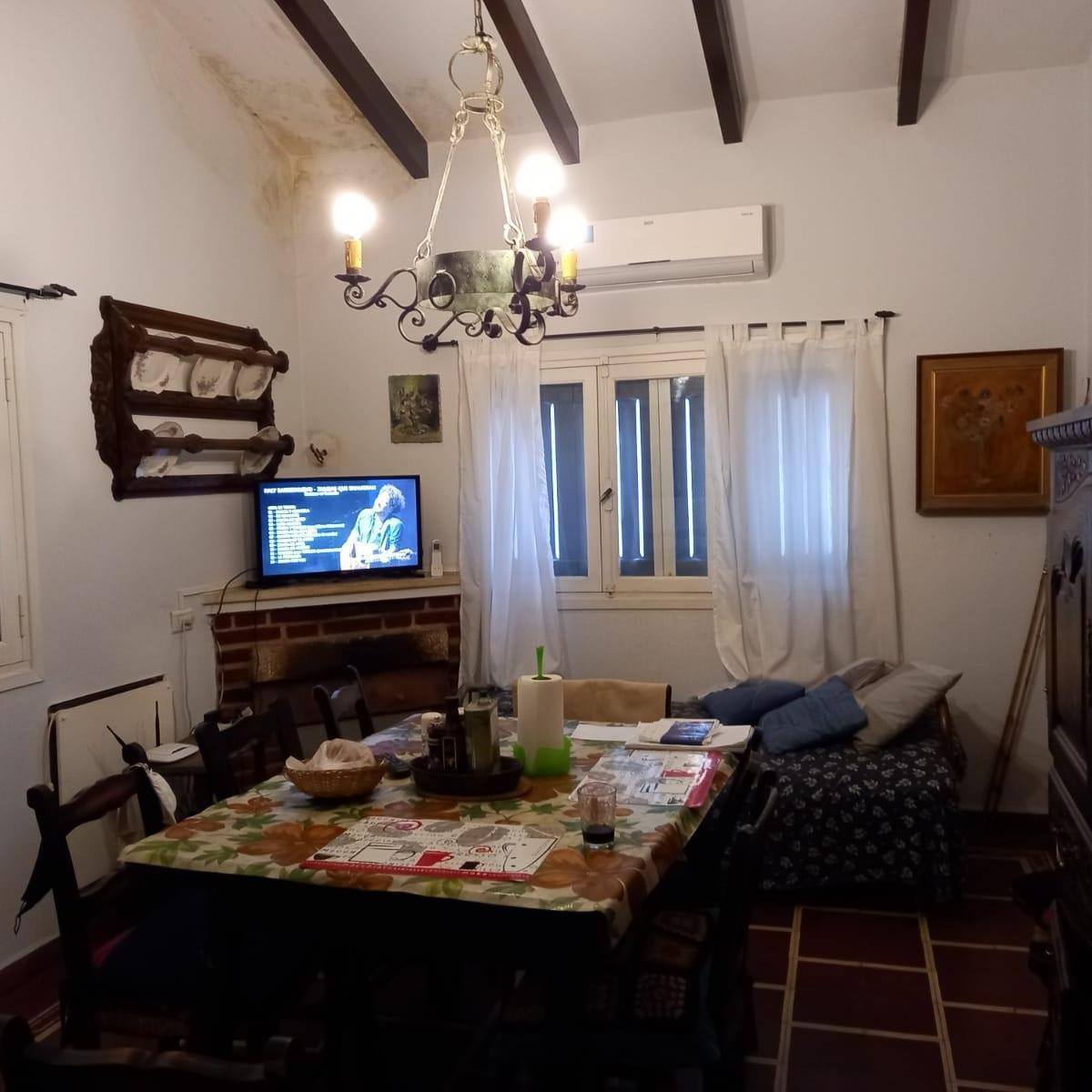 2 Locales Céntricos y Vivienda Independiente en Mina Clavero 1