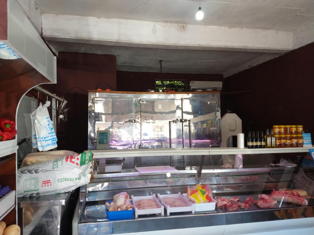 2 Locales Céntricos y Vivienda Independiente en Mina Clavero 5