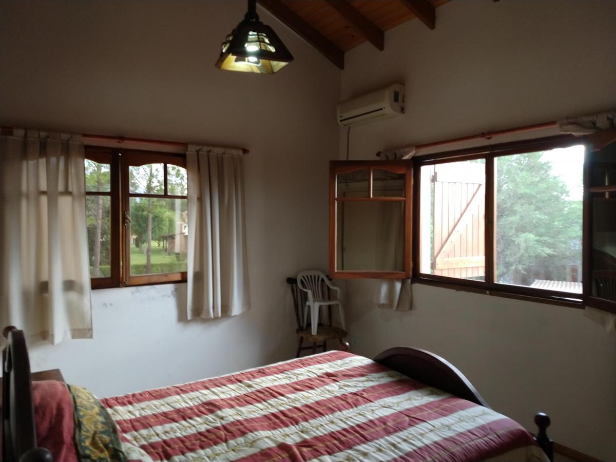 Espectacular! Chalet 2 Plantas con Piscina en Barrio Residencial de Nono 3