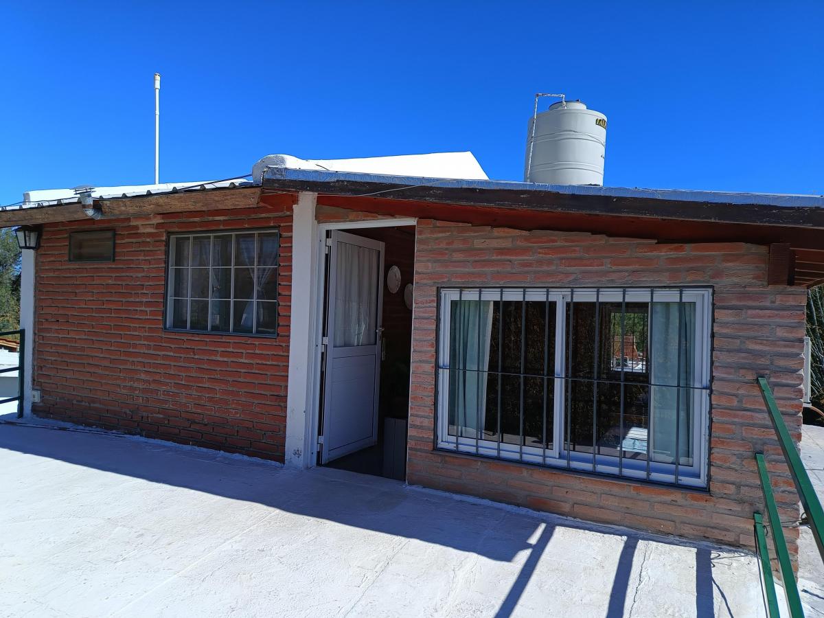 Casa con Cabaña y Depto en Barrio Residencial Nono 2