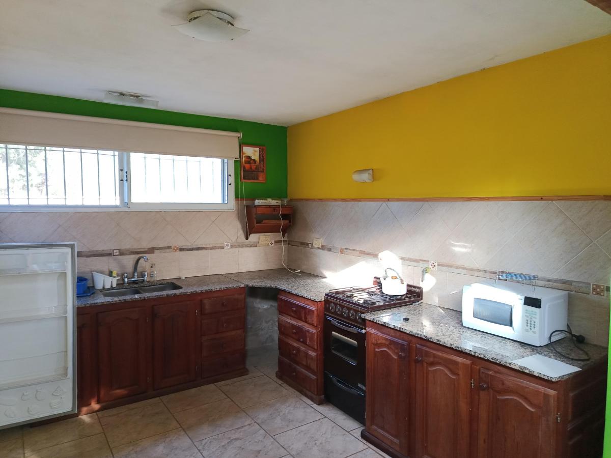 Chalet 3 Dorm con Amplio Parque y Vista a Las Sierras 2