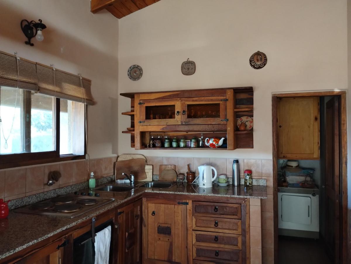 Foto de Complejo de apart y chalet con amplia pileta, gran parque y vistas, imagen 3