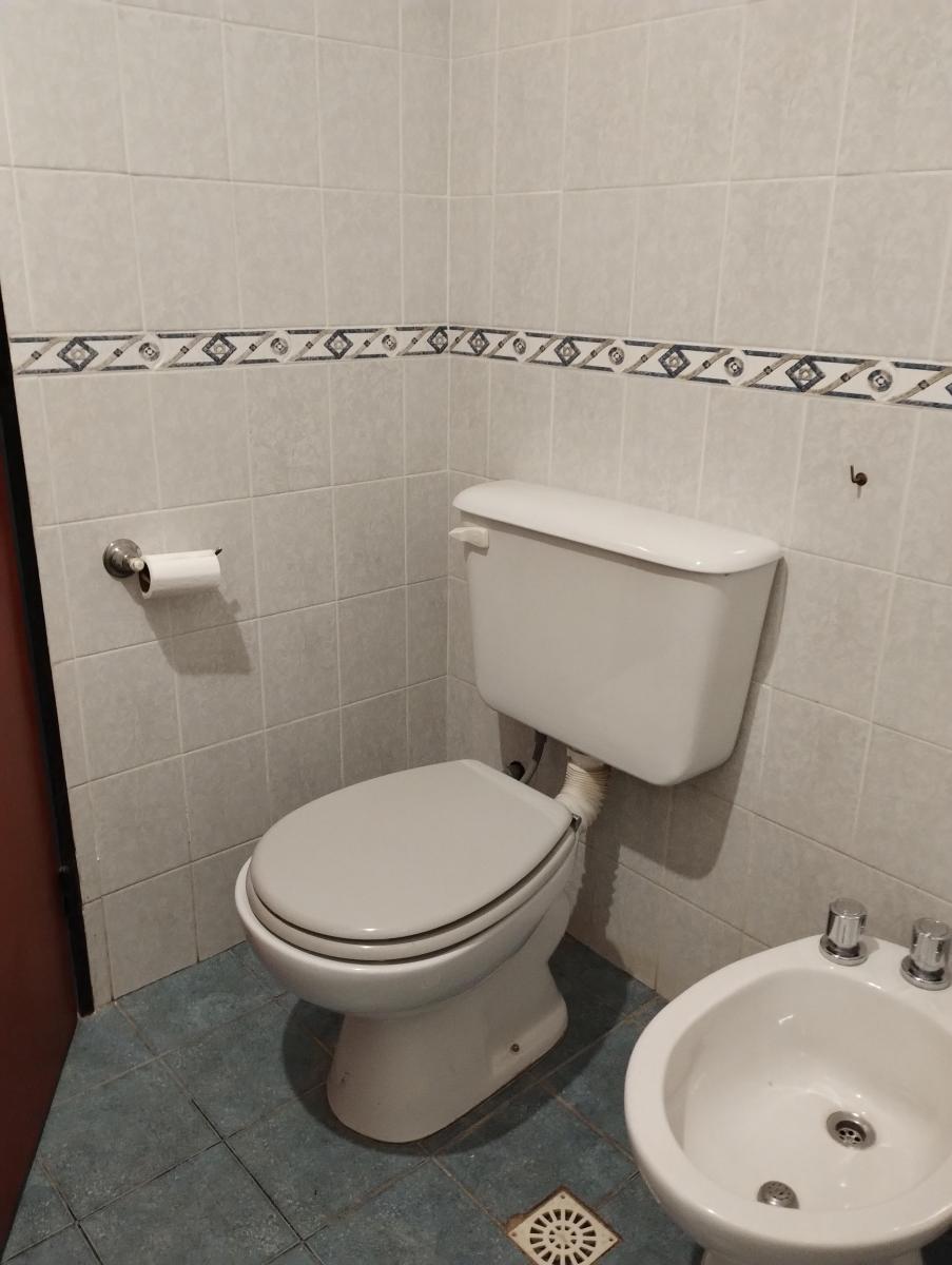 Hermoso Chalet 2 Plantas con Quincho en Barrio Residencial Mina Clavero 4