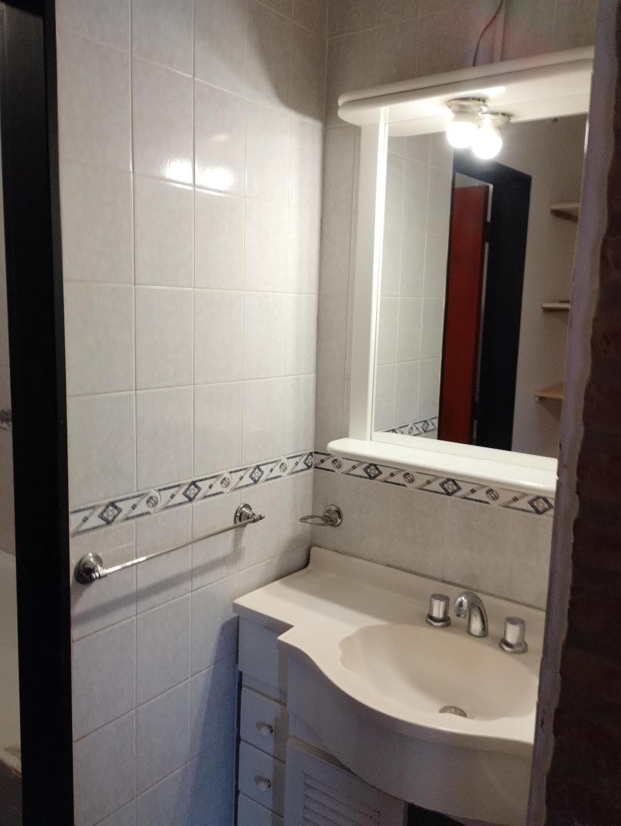 Hermoso Chalet 2 Plantas con Quincho en Barrio Residencial Mina Clavero 5