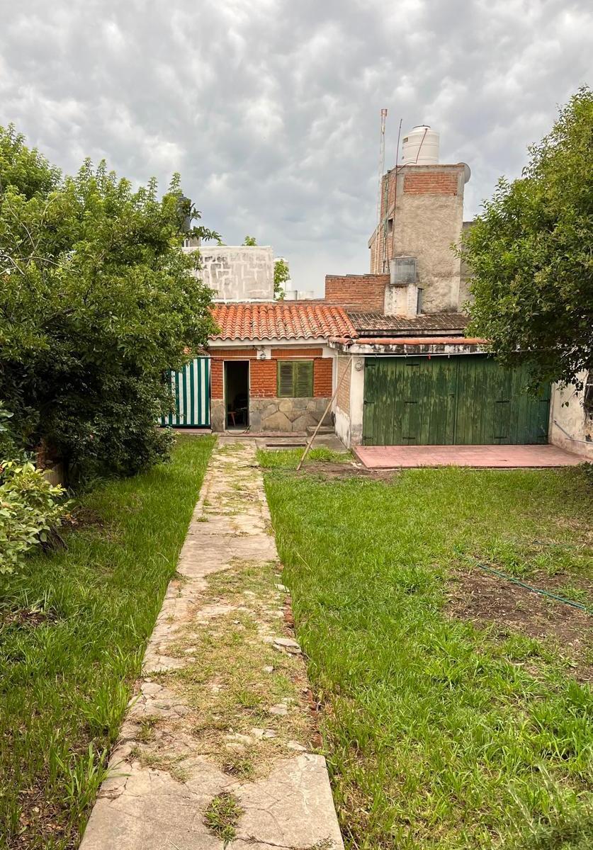 Chalet con Departamentos Independientes, Barrio Centro Mina Clavero 1