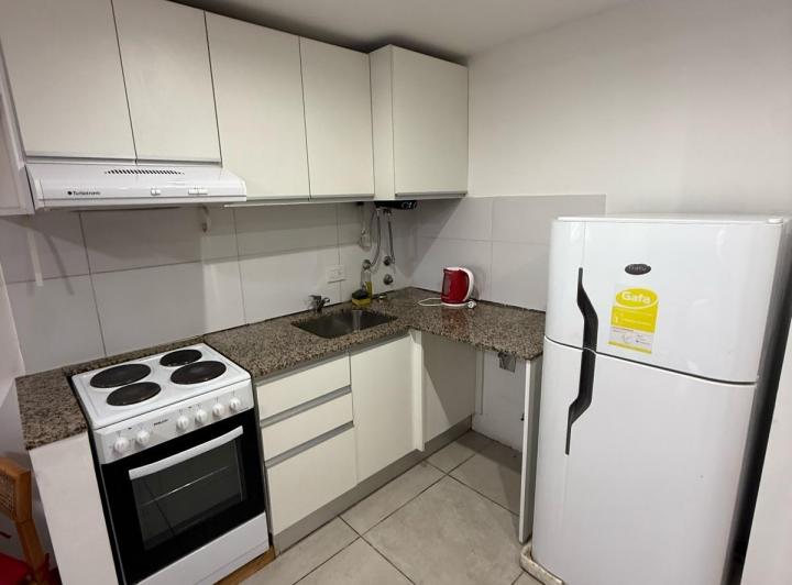 Departamento en Luis Agote 5