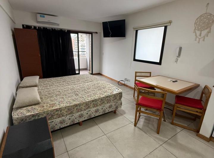 Departamento en Luis Agote 2