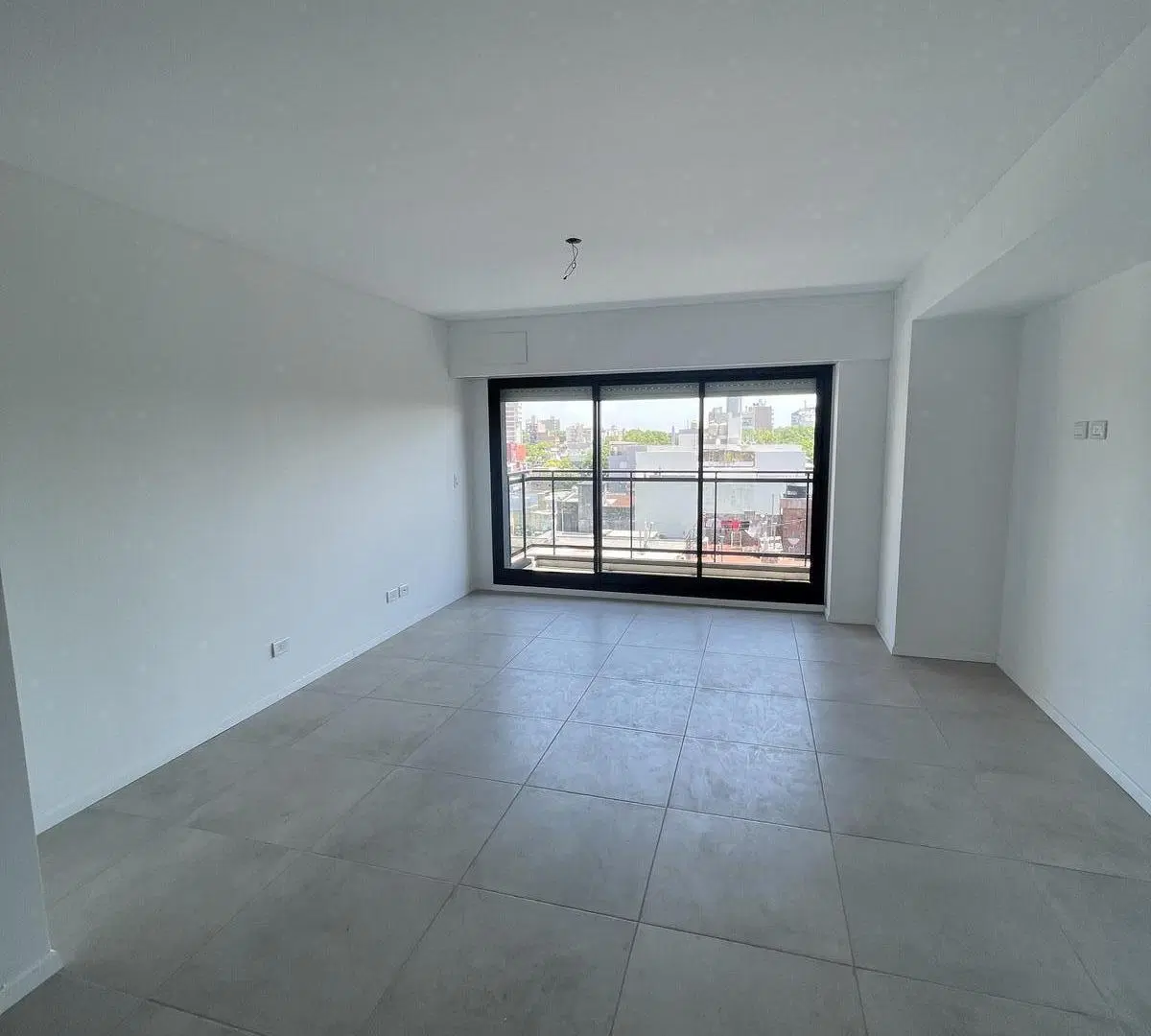 Departamento en Luis Agote 2