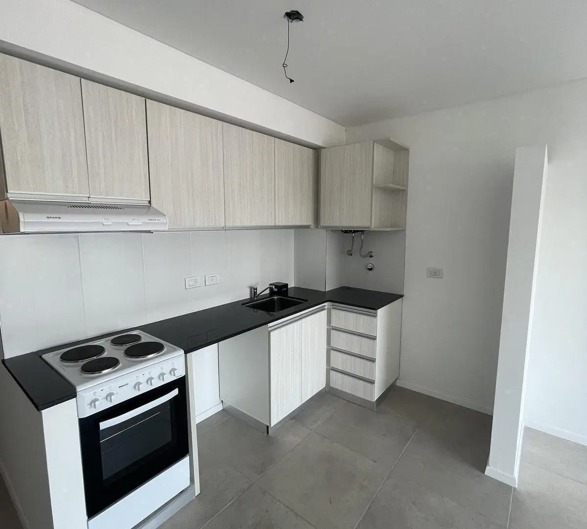 Departamento en Luis Agote 1