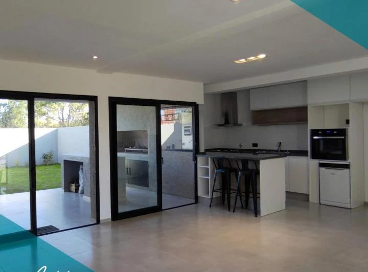 Duplex de Categoría, 2 dorm. Las Toscas Urbanización 5