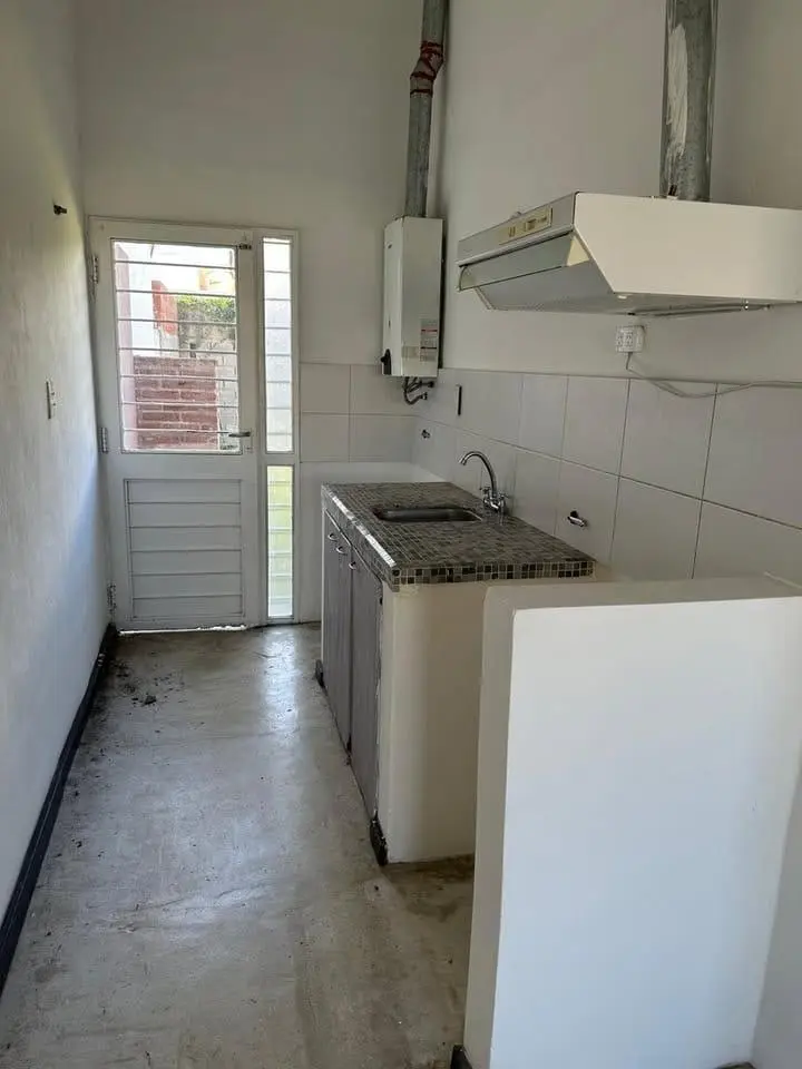 Casa en alquiler – 2 dormitorios – Barrio Gandhi de Horizonte 3