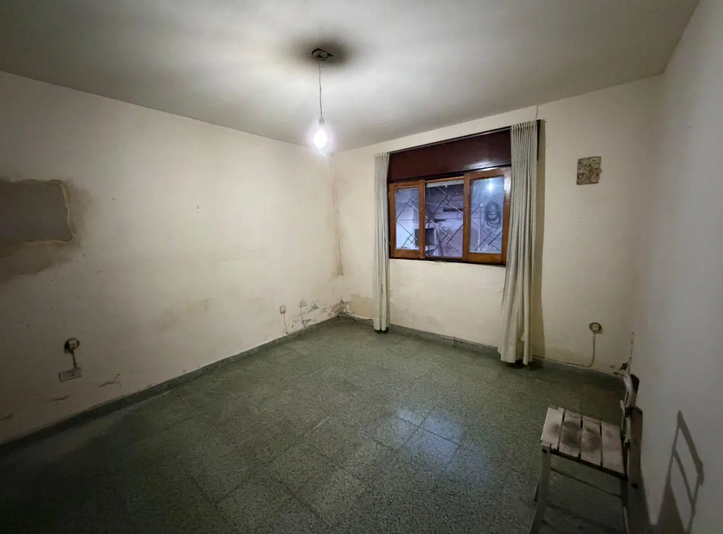 Casa en venta- 2 dormitorios garaje- B. Los Pinos 2