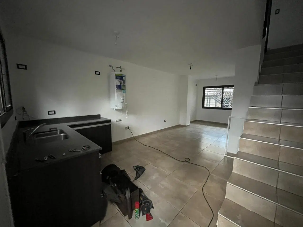 DUPLEX CON COCHERA EN HOUSING  2 DORM CUESTA COLORADA 4