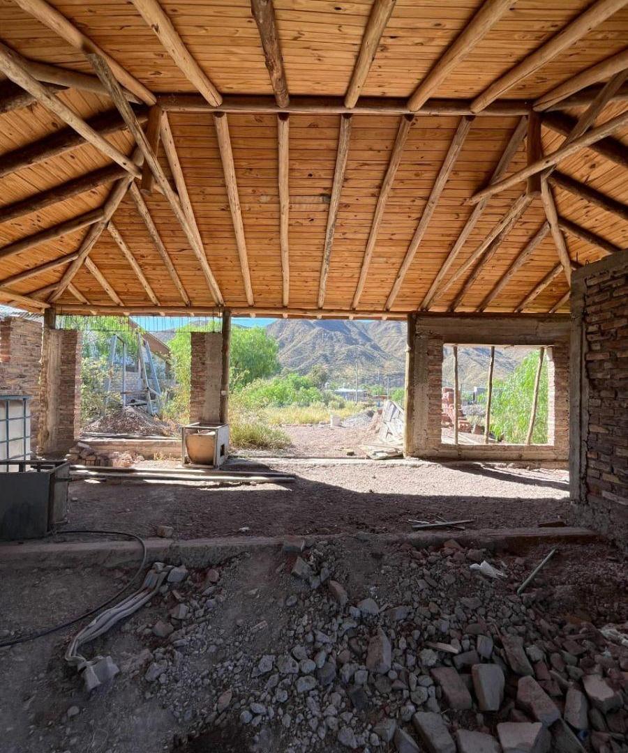 Foto de Inmobiliaria Beltrán vende lote con construcción de Quincho Barrio, imagen 2
