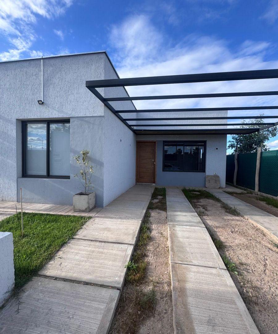 Foto de Casa en venta Barrio privado Pinar del Sol 9 Ñujan de Cuyo Mendoza, imagen 1