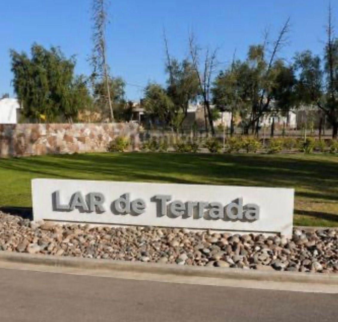 Foto de INMOBILIARIA BELTRÁN VENDE LOTE EN BARRIO PRIVADO LAR DE TERRADA LUJÁN, imagen 1
