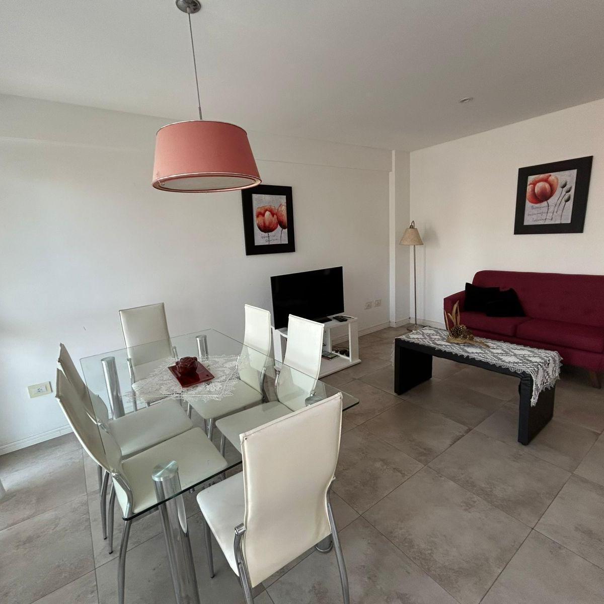 Foto de Excelente semipiso 3 ambientes a la calle con cochera - Paseo aldrey, imagen 2