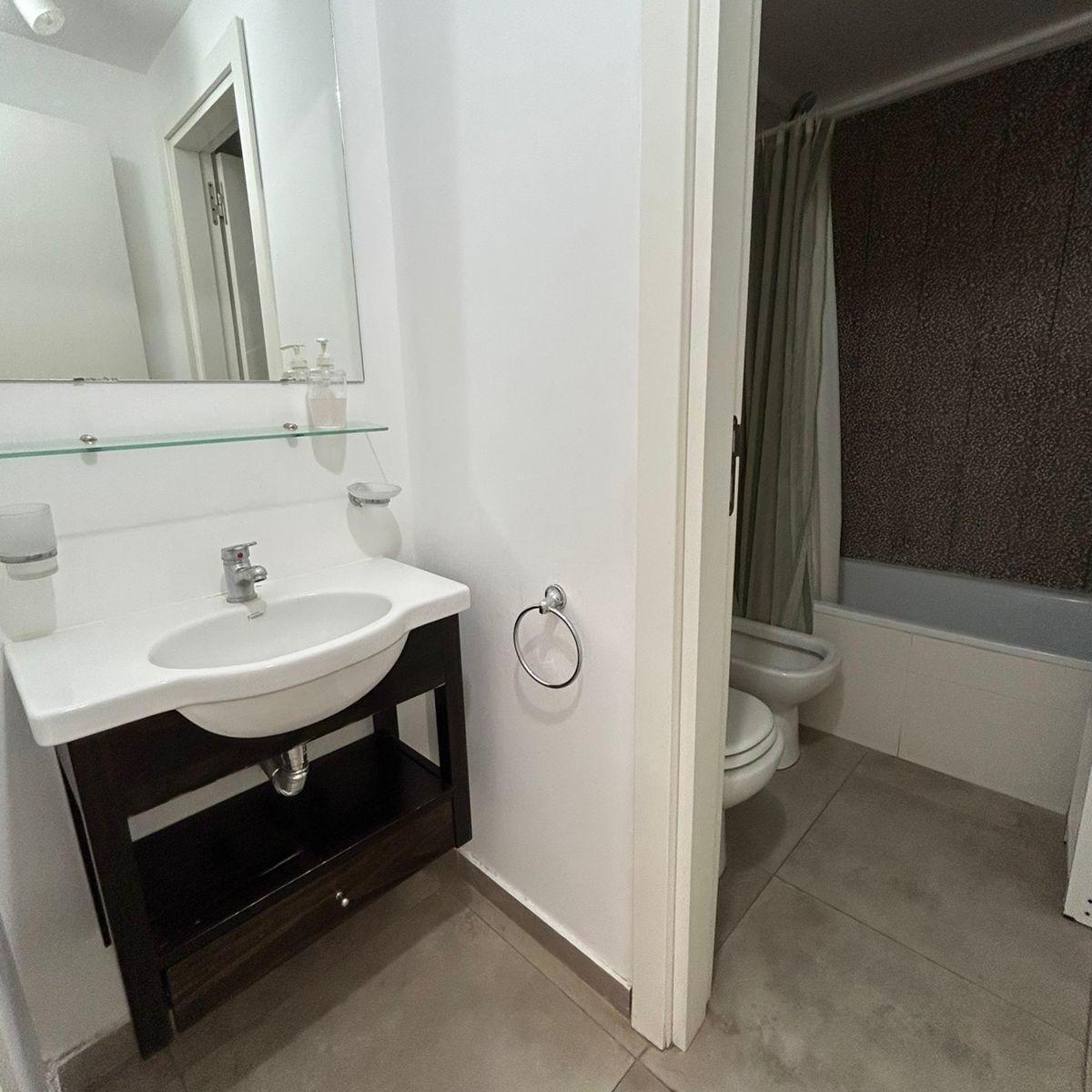 Foto de Excelente semipiso 3 ambientes a la calle con cochera - Paseo aldrey, imagen 4