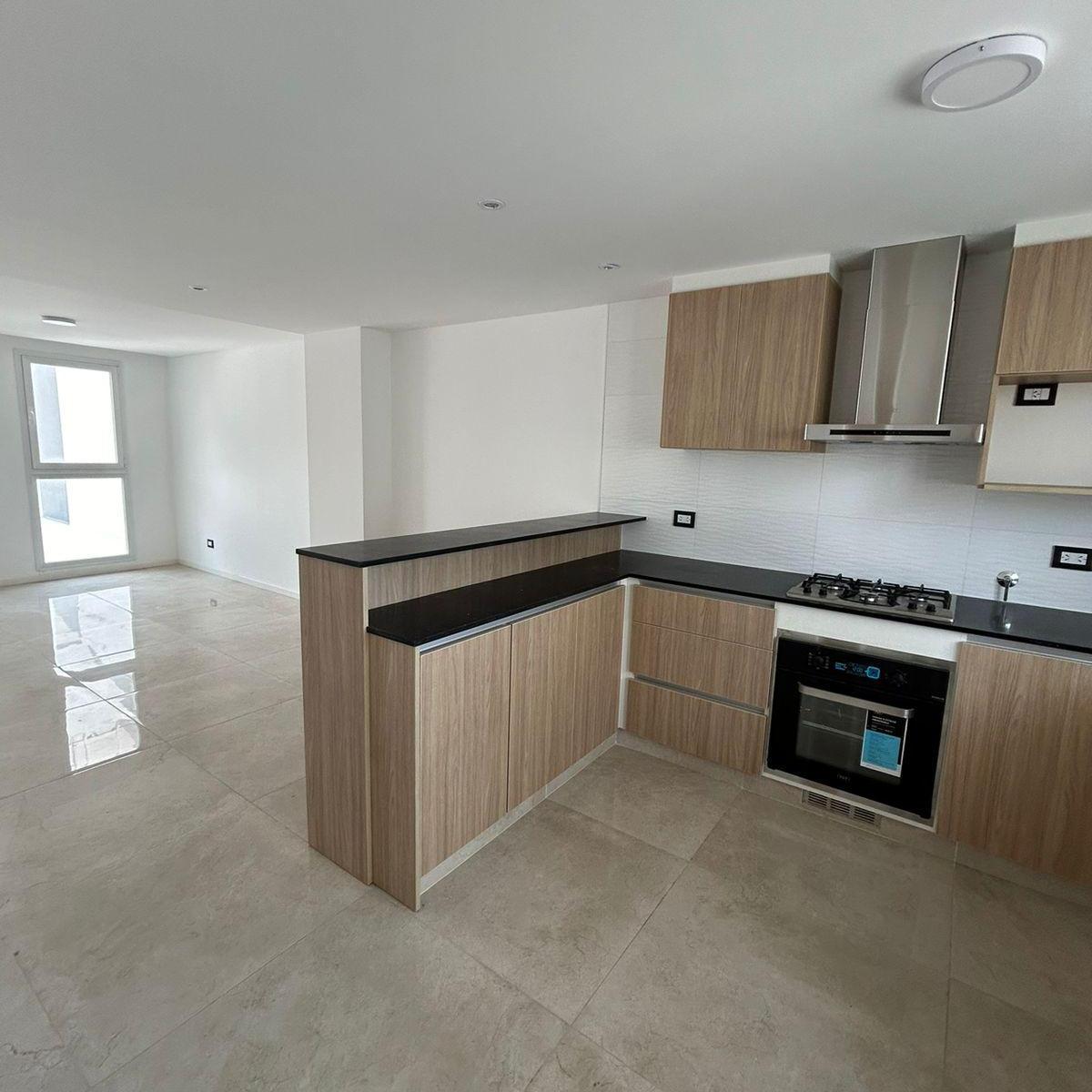 Foto de PISO COMPLETO CON VISTA AL MAR Y COCHERA EN LA PERLA | RIPALDA 23, imagen 4