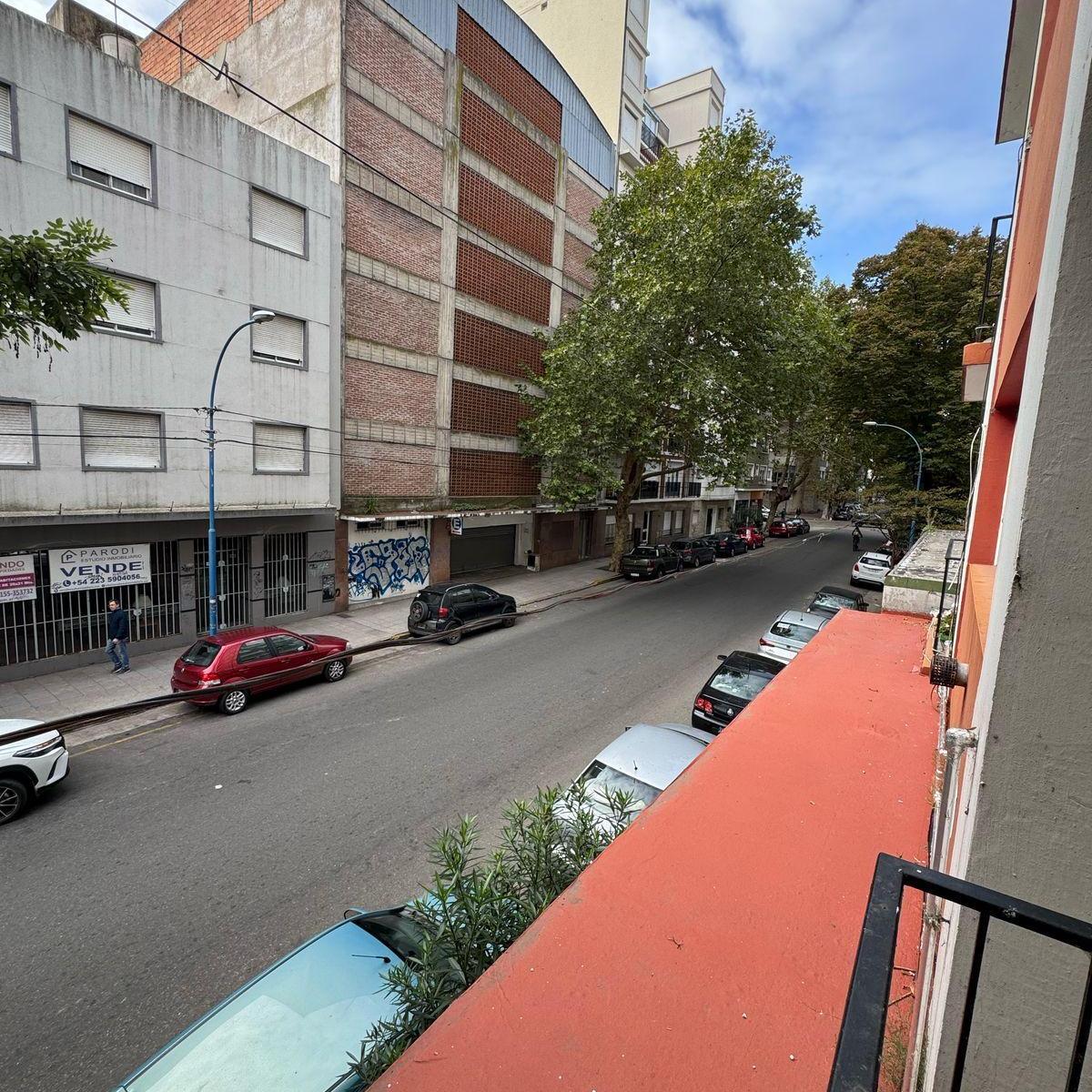 Depto 2 Ambientes con Balcon 5