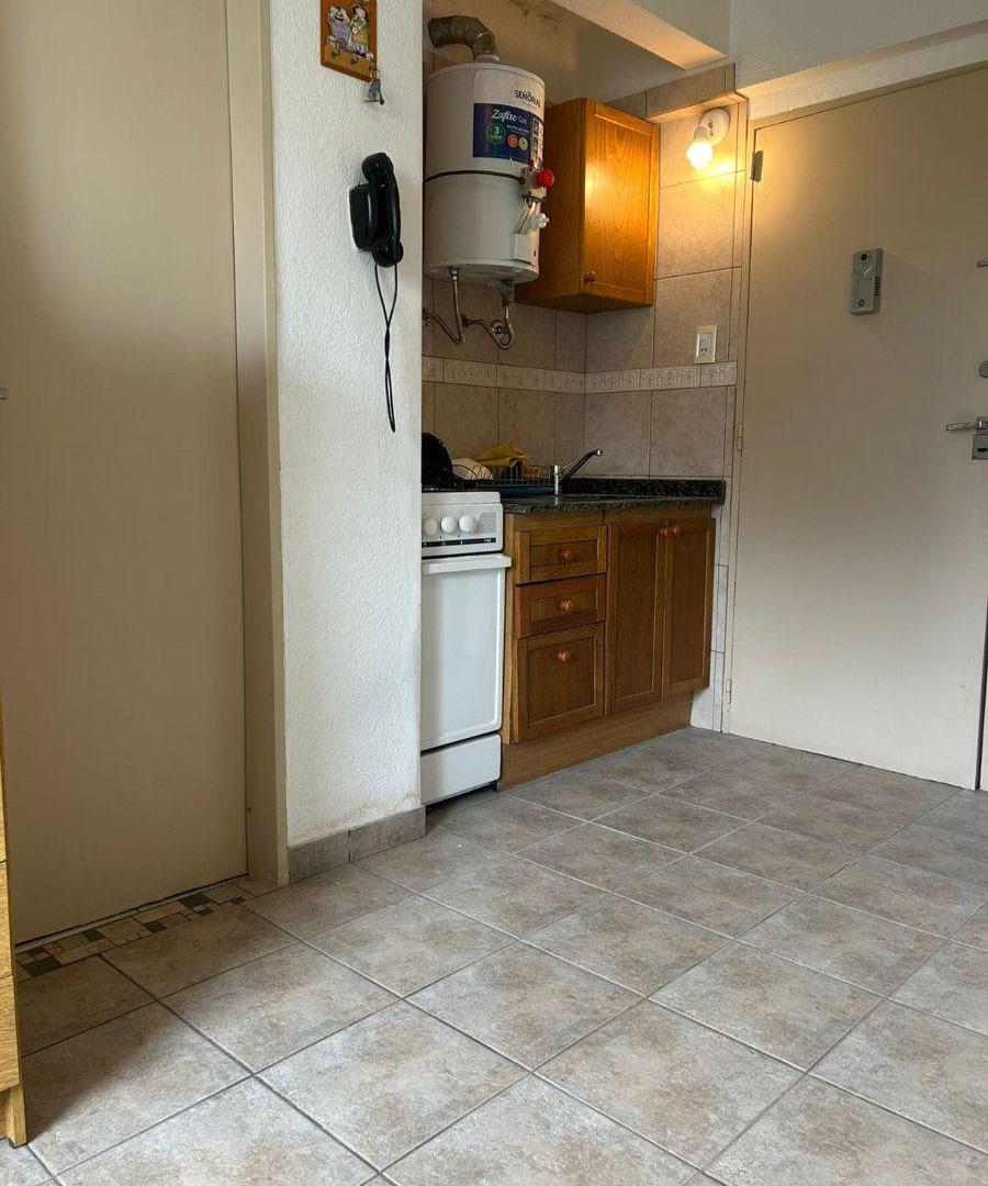 Foto de Monoambiente RECICLADO - Centro- Ideal Inversión Rentable, imagen 5