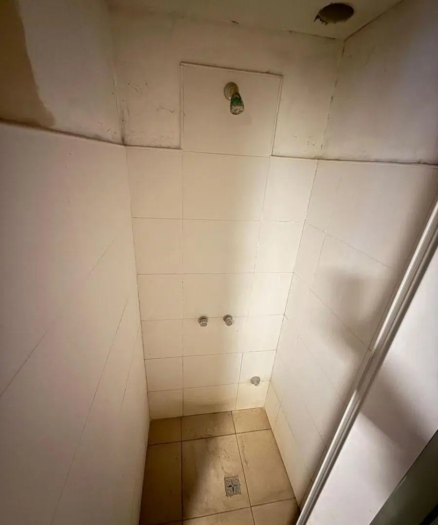 Galpón en alquiler de 280m2 ubicado en Barrio El Martillo 2