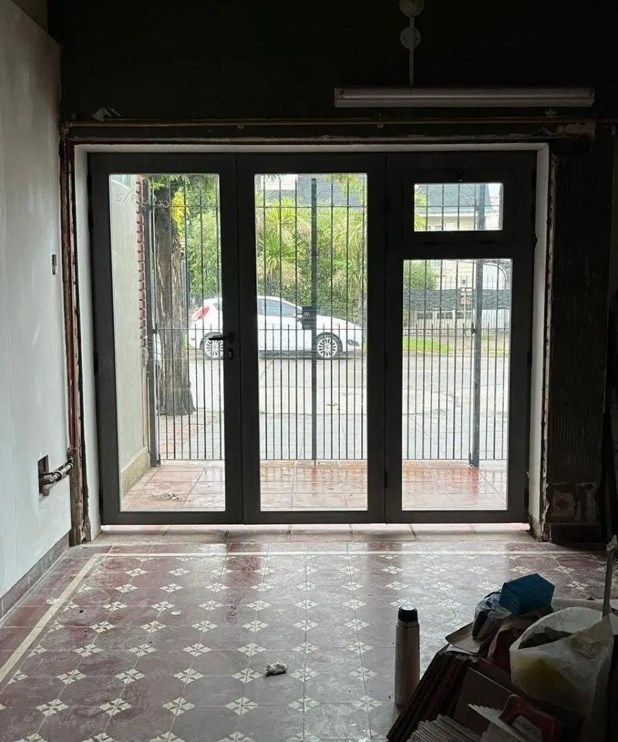 Local comercial en alquiler ubicado en Parque Luro 5