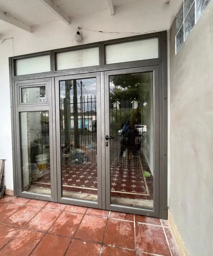 Local comercial en alquiler ubicado en Parque Luro 3