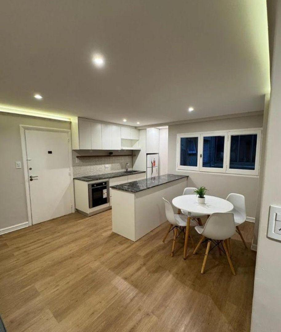 Venta departamento 2 ambientes reciclado plaza colon