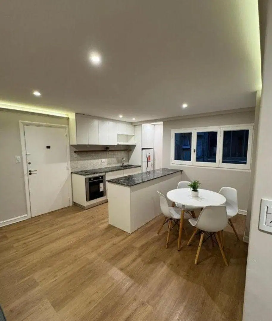 Venta departamento 2 ambientes reciclado plaza colon 2
