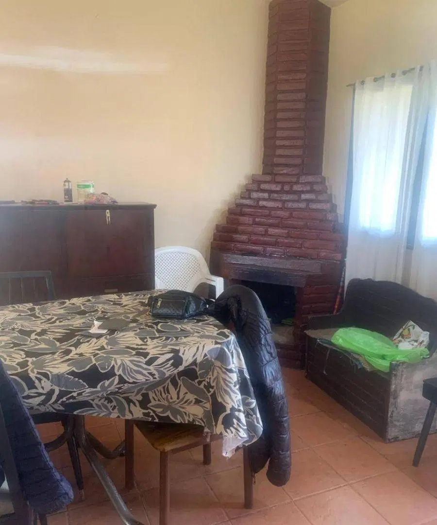 Casa en venta c/ cochera en Santa Elena 4